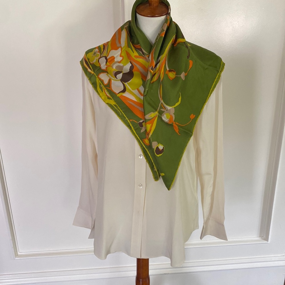 Raphael scarf